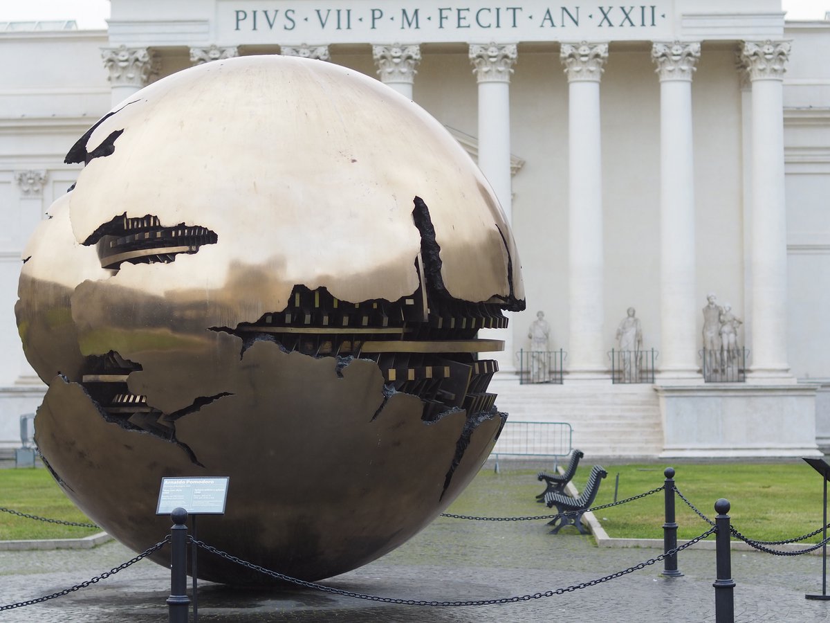 RomaExperience's tweet photo. Sfera con Sfera, translated as Sphere within a Sphere. It's the centerpiece of the Courtyard of the Pinecone #vaticancity 

#walkingtour #privatetours #travelindustry #travelconsultant
#travelagencies #travelagent #toursofrome #visititaly #italytravel #italianamerican https://t.co/BgLwAFh8pB