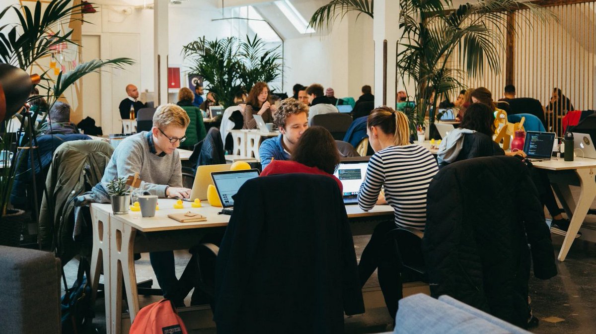 .<a href="/Lewagonparis/">Le Wagon France</a> raises $19M to build a global coding bootcamp 👩‍💻👨‍💻
Co-founded by an alumnus of École <a href="/Polytechnique/">École polytechnique</a>, the French start-up, Le Wagon, is the #1 coding bootcamp worldwide 🌍
👀 Read more about it in an article published by <a href="/TechCrunch/">TechCrunch</a>: tcrn.ch/32ZMQJE