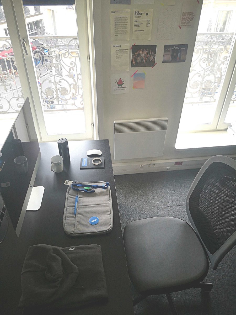 Monday March 9th, an intern joins the UX design team in Paris 🎨. Her office is ready 💻, only she is missing! Welcome to Tapptic! 😁