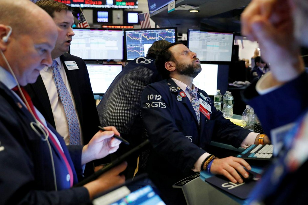Wall Street to open sharply lower as virus fears shut down California reut.rs/38xFwFX