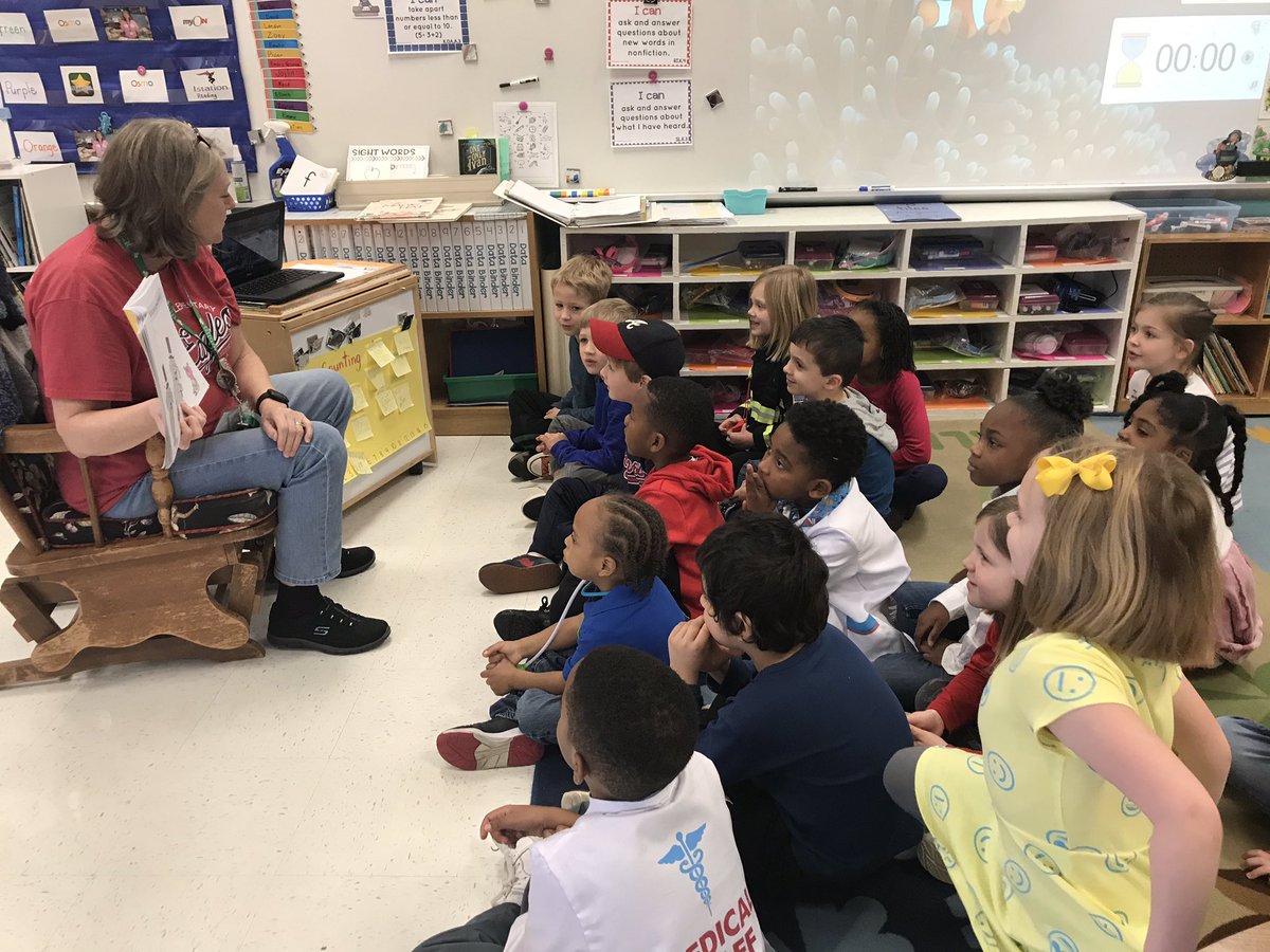 Berniekavanagh2's tweet photo. Had a wonderful reading experience with Google Hangout today, with Mrs Flippo’s class at Bluff Park. So fun!!
#Gwinpride https://t.co/Fza6FwCSSf