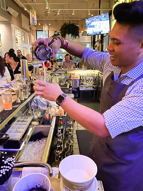 This crew makes the sun shine, even on cloudy days, and we could not be more grateful. ☀️Happy #EmployeeAppreciationDay! bit.ly/2v0Ewg6