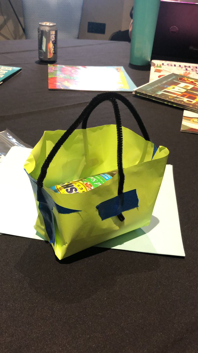 etheridgejm1's tweet photo. We engineered a lunchbox in our session about how Littles can engineer too! Collaboration is key! Thanks @Webbjr_K @msjohnson_hdes @RSSInnovation #NCTIES2020 https://t.co/vTCB0896He