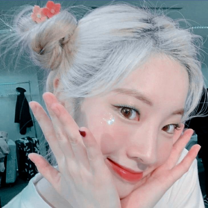 ticklecups's tweet photo. ʚ TWICE's Dahyun Aesthetic Layouts ɞ
❍︎ FOLLOW me to get more.
❍︎ RT / FAV if you save or use my edits.
#kpoppacks #TWICE #twicelayout #twicepacks #twiceaesthetic #DAHYUN #KimDahyun #다현 #dahyunedit #dahyunlayout #dahyunaesthetic #dahyunpacks #dahyuntwice #aestheticpacks https://t.co/SBeclAaIVj