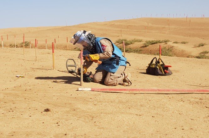 Eu Civil Protection And Humanitarian Aid On Twitter Maha 25 Destroys Landmines And Gender Stereotypes Everybody Thought My Job Is For Men Only But I Insisted On Working And I Challenged