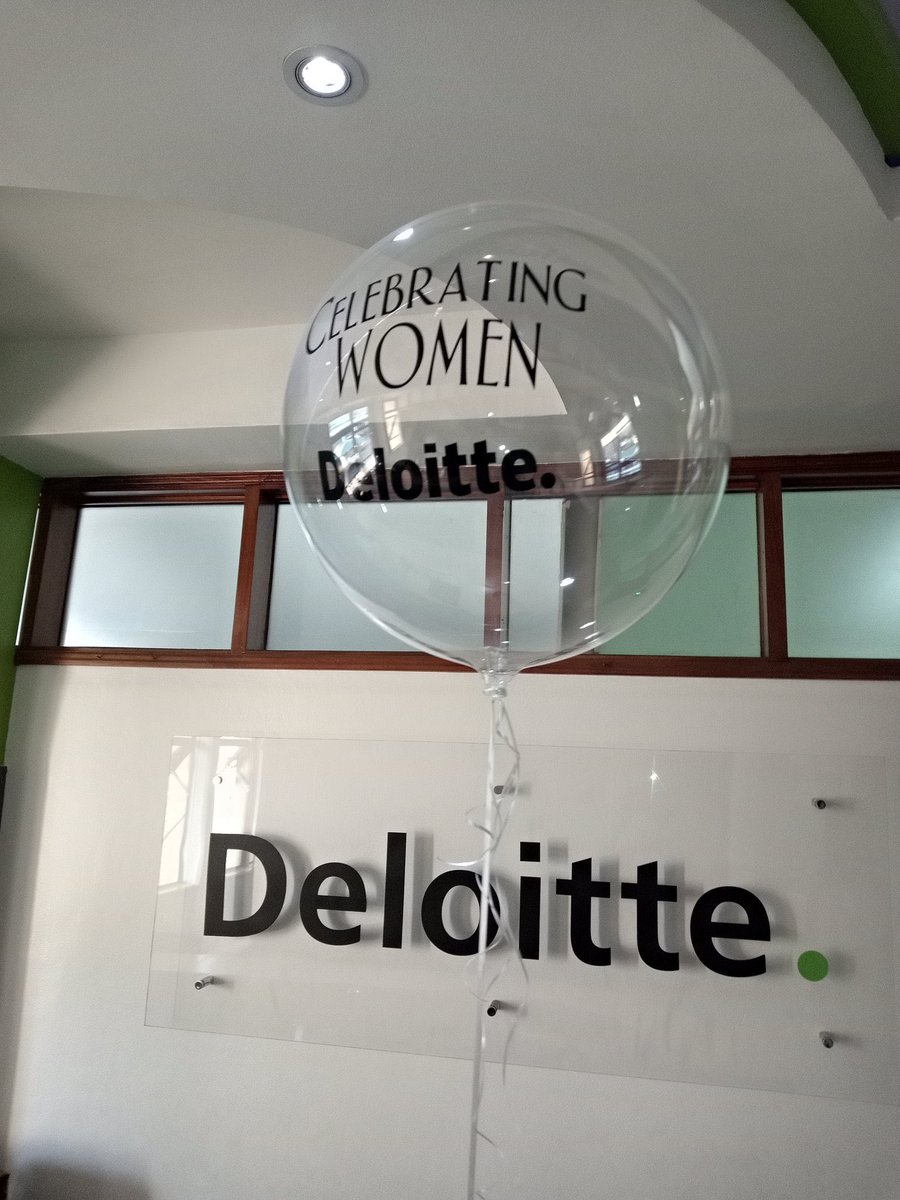 AnitaCN_'s tweet photo. I was given the opportunity to put together an event, the launch of the #eastWin initiative alongside our Womenโs day celebration. @DeloitteUganda . One of my highlights was having to work with female entrepreneurs.. #houseofballoonsUg #QaceCakes #TheFunSide https://t.co/F5cfEObnep