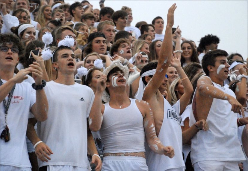 NMStuSection's tweet photo. Our student section better look like this tonight dawgs!!
Let’s go all out and get some momentum going!!!!
#RachelRowdies
#number1studentsection https://t.co/ruDvb8ANmt