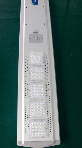 henergysolution's tweet image. Our All in one Lamp were packed in 40’H container is shipping to kindly customer . If have any solar lighting project . We offer 20W- 120W Solar best solutions .