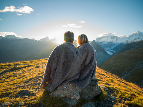 EcoTatry's tweet photo. Zapraszamy #pary na romantyczny #weekend w góry! Nasz #hotel w Kościelisku gwarantuje wszelkie wygody. Jest świetnie usytuowany dla osób spragnionych górskich wycieczek. Szczegóły oferty dla par na: https://t.co/G67ahIY7Ea https://t.co/Ky5VmxDe5X