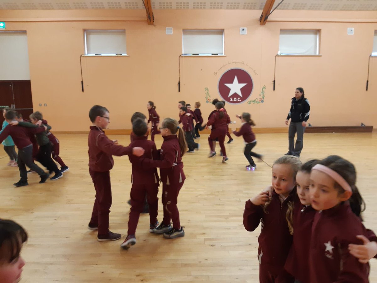 sdcactiveschool's tweet photo. Thanks for Eadaoin from Limerick Sports Partnership for the running training she is doing with 1st &amp; 2nd Classes over the next 5 weeks. It was great fun 😊 @Limericksports @ActiveFlag https://t.co/4BLcw9Vqyp