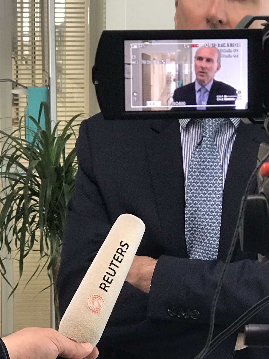 FHER_ORG's tweet photo. Tournage Reuters chez l un de nos adhérents @Christeyns à Vertou (44) pour montrer la mobilisation des fabricants de gels hydroalcooliques. Une production française pour les hôpitaux et le personnel médical! #COVIDー19 #afise #desinfection #gelhydroalcoolique https://t.co/U8rOwmJvfO