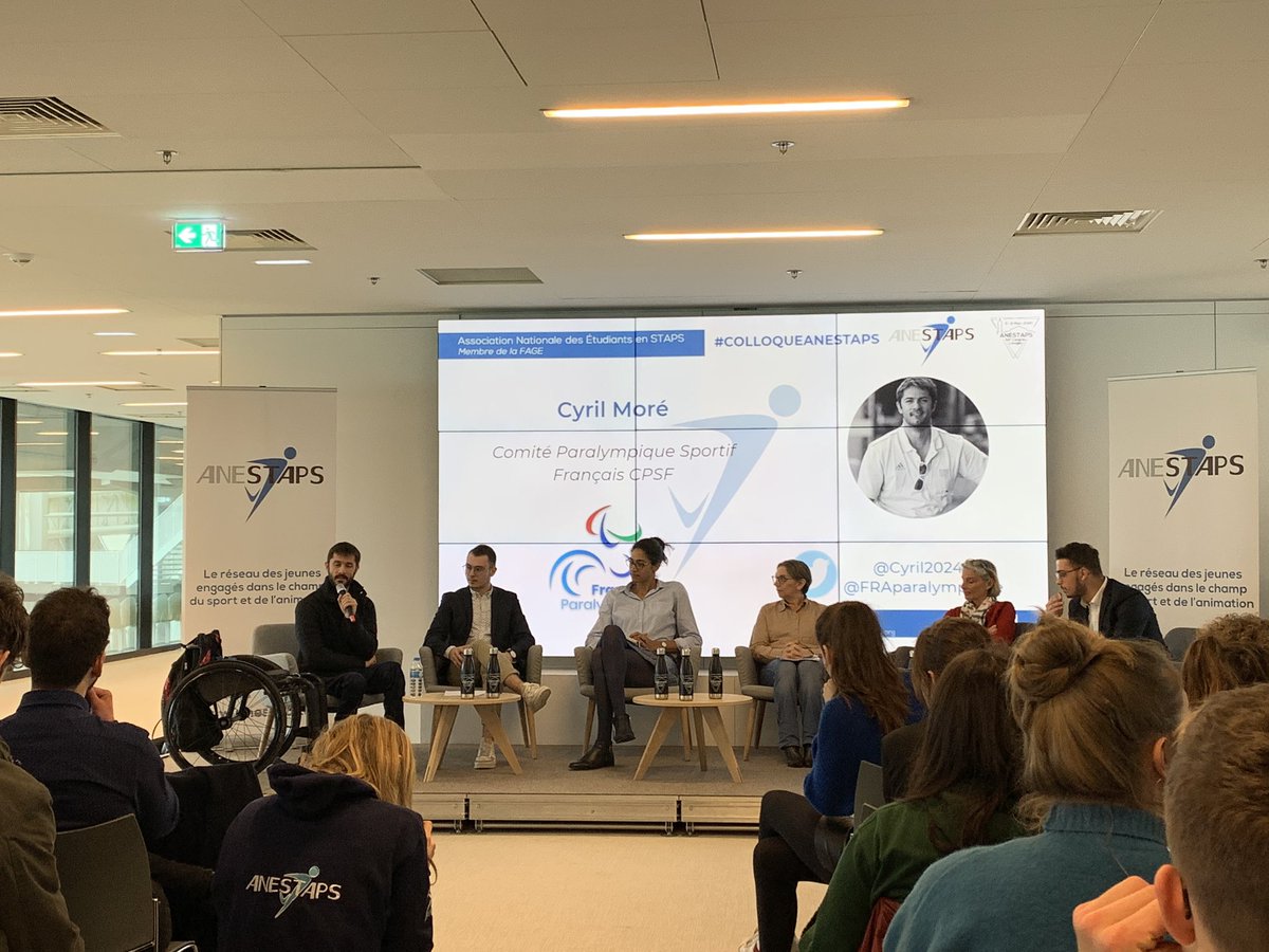 bde_staps_uge's tweet photo. 👨🏫 Le #ColloqueANESTAPS commence !
🗣 Ce moment permet de parler :
🔸Du développement de l'engagement et de la participation des jeunes
🔸De la place des jeunes dans le mouvement sportif en vu des #JOP2024
#ANESTAPSLife #bdestapsmlv https://t.co/bHzDBjtalB