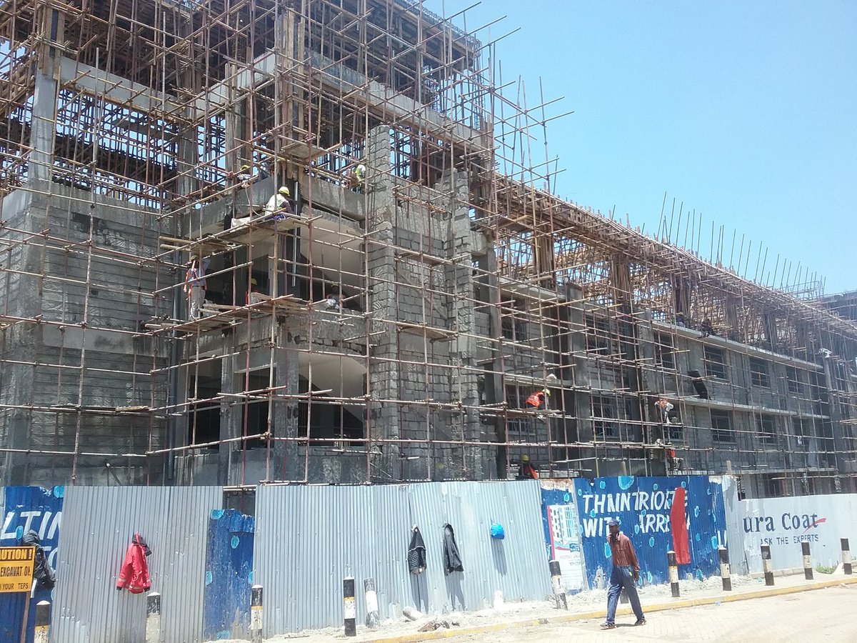 AwardsMafundi's tweet photo. Mafundis at work at the new and morden market in Ngong town taking shape #PromoteExcellence in the construction industry. https://t.co/oYj0qdYGqj