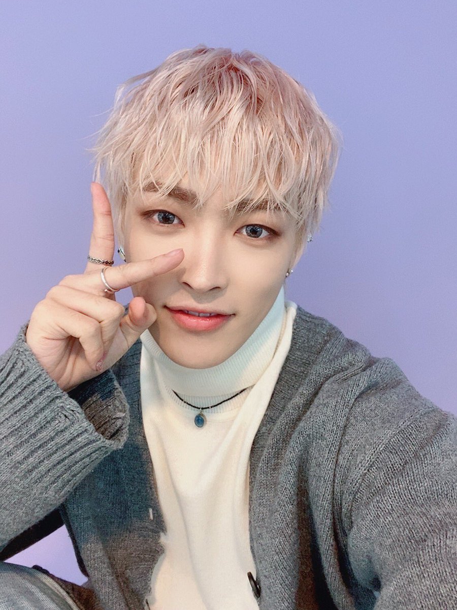 ATEEZofficial's tweet photo. [#홍중] 500 days with ATEEZ X ATINY
고맙고 앞으로 잘 부탁해요❤️
#ATEEZ #에이티즈 https://t.co/vIIhPgredx