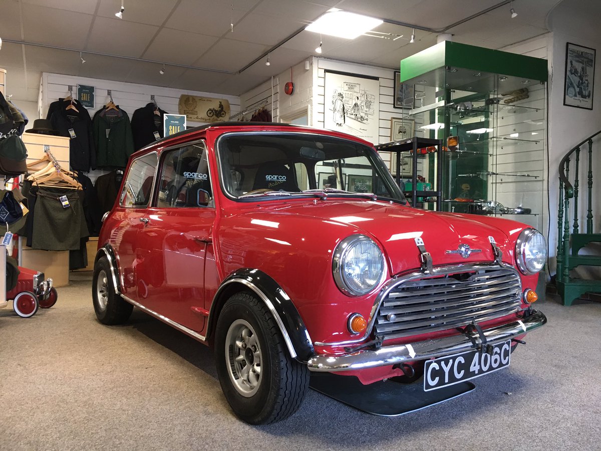 holdenvintage's tweet photo. Such a nice surprise to walk into the shop this morning and find this fun little 1965 Mini Cooper S FIA! 

Pop in to see it soon and while you’re here pick up your free motoring catalogue, #belstaff #motoringparts #carproducts and so much more!

#bromyard #hereford #worcester https://t.co/Osxz39vKCz