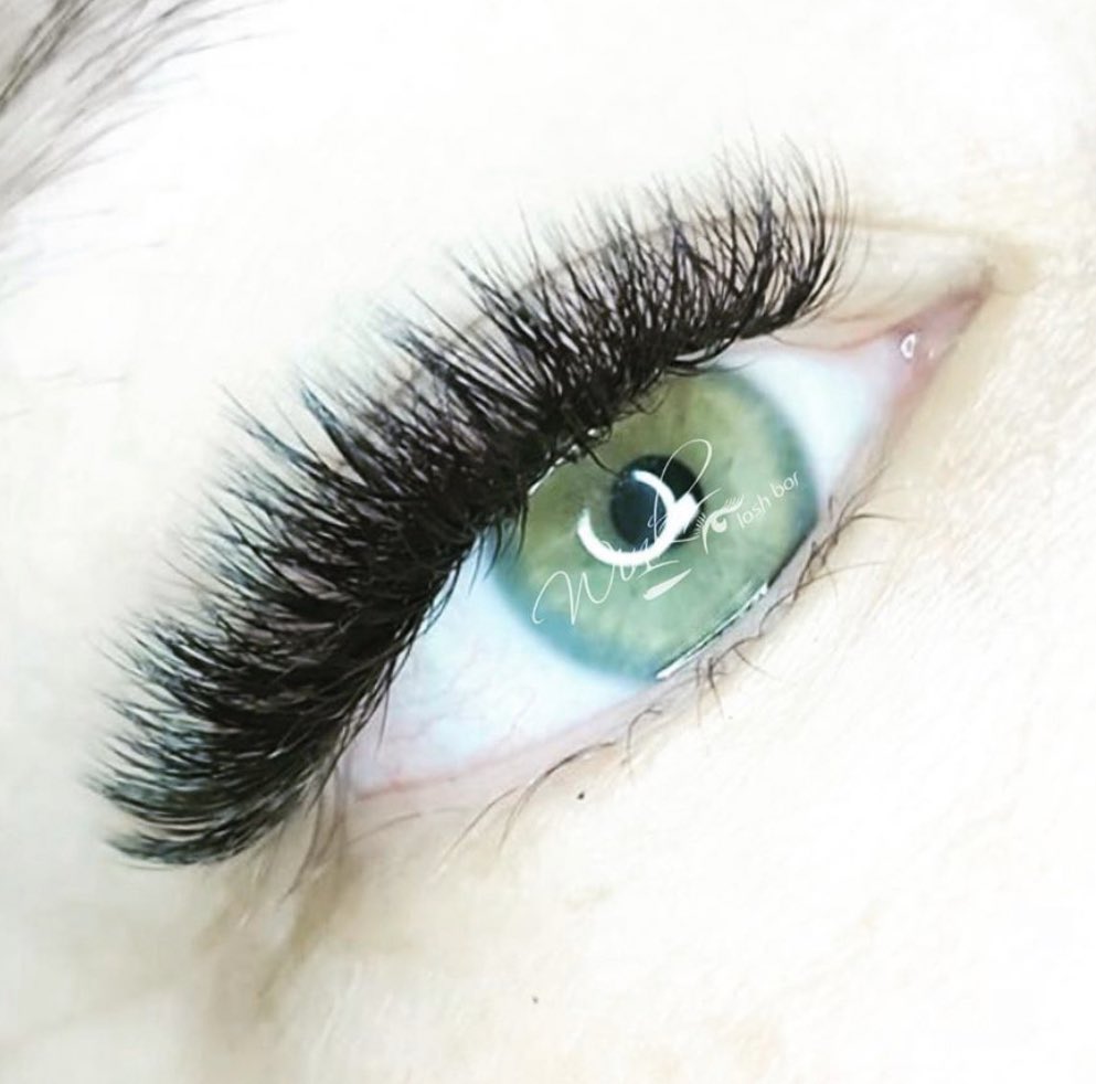 winkzlashbar's tweet photo. TGIF - Thank God It’s Fluff. 🖤  

#volumelashes #volumelashextensions
#winkzlashbar
#orangecountylashes https://t.co/ZgApi7hGBn