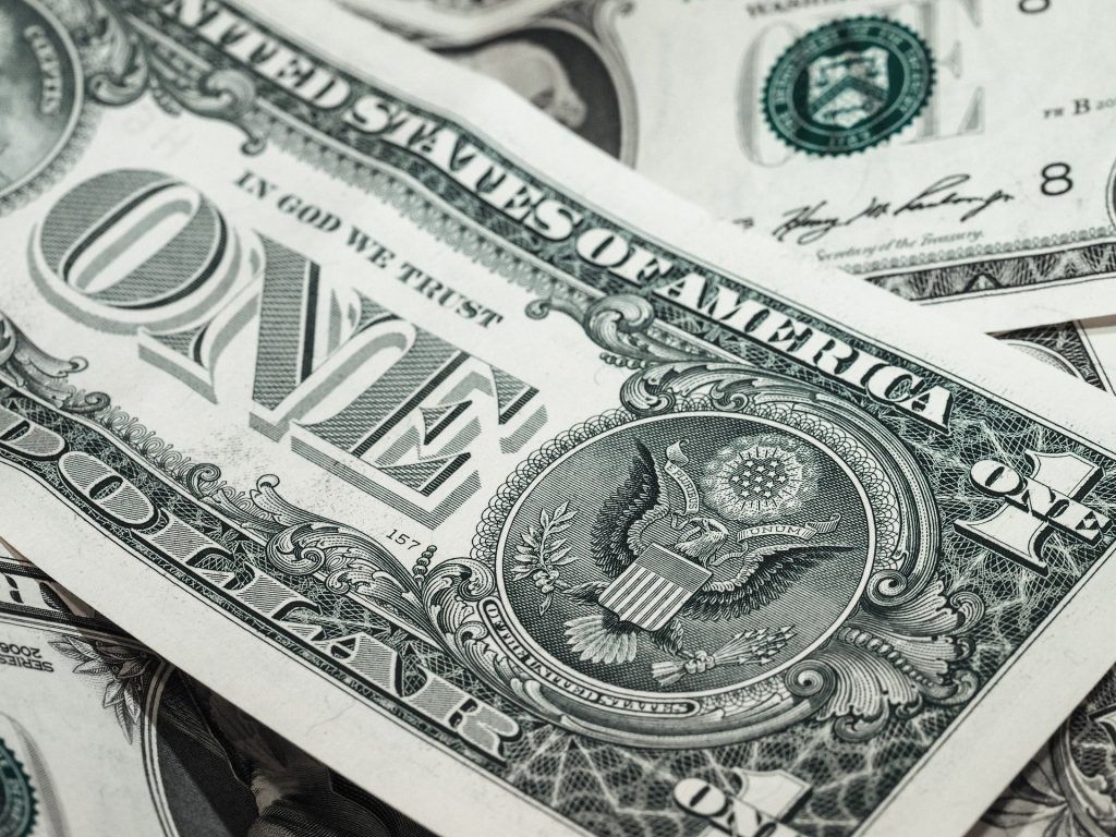 EmpreenderMundo's tweet photo. O dólar subiu! E agora, como seu negócio é afetado? Para entender melhor sobre o assunto, leia nosso artigo: https://t.co/XNrgJvEl8E Conte para a gente, como isso está impactando o seu negócio? #empreendernomundo #dolar #altadodolar #cotacaododolar #empreendedorismo⁠ #negocios https://t.co/YfW6a809ds