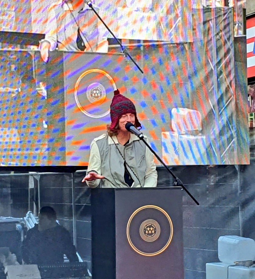 toastedmedia's tweet photo. Simon Bartholomew from @BrandNewHeavies giving his speech
@MusicWalkofFame
@Soul2SoulUK
#musicwalkoffame
#MWOF
#soulllsoul
#thebrandnewheavies
#CamdenTown https://t.co/bHQIjsyeWk