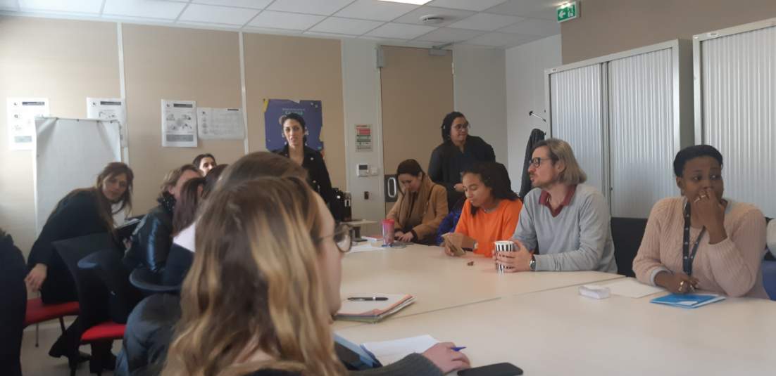 RCharlopin's tweet photo. Présentation des dispositifs compétences de base, avec le #GIDEF et le #GRETA. Les conseillers du Blanc-Mesnil renforcent leurs connaissances pour mieux accompagner nos publics et améliorer leur satisfaction. #CLEA @poleemploi_IDF https://t.co/xUqABLRyre