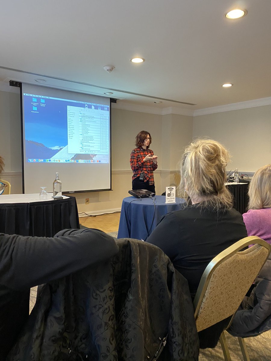 okaino's tweet photo. Talking underwater π€ with @janetattersound at #wmwhfx Women Making Waves 2020 https://t.co/fRcULU3TPB