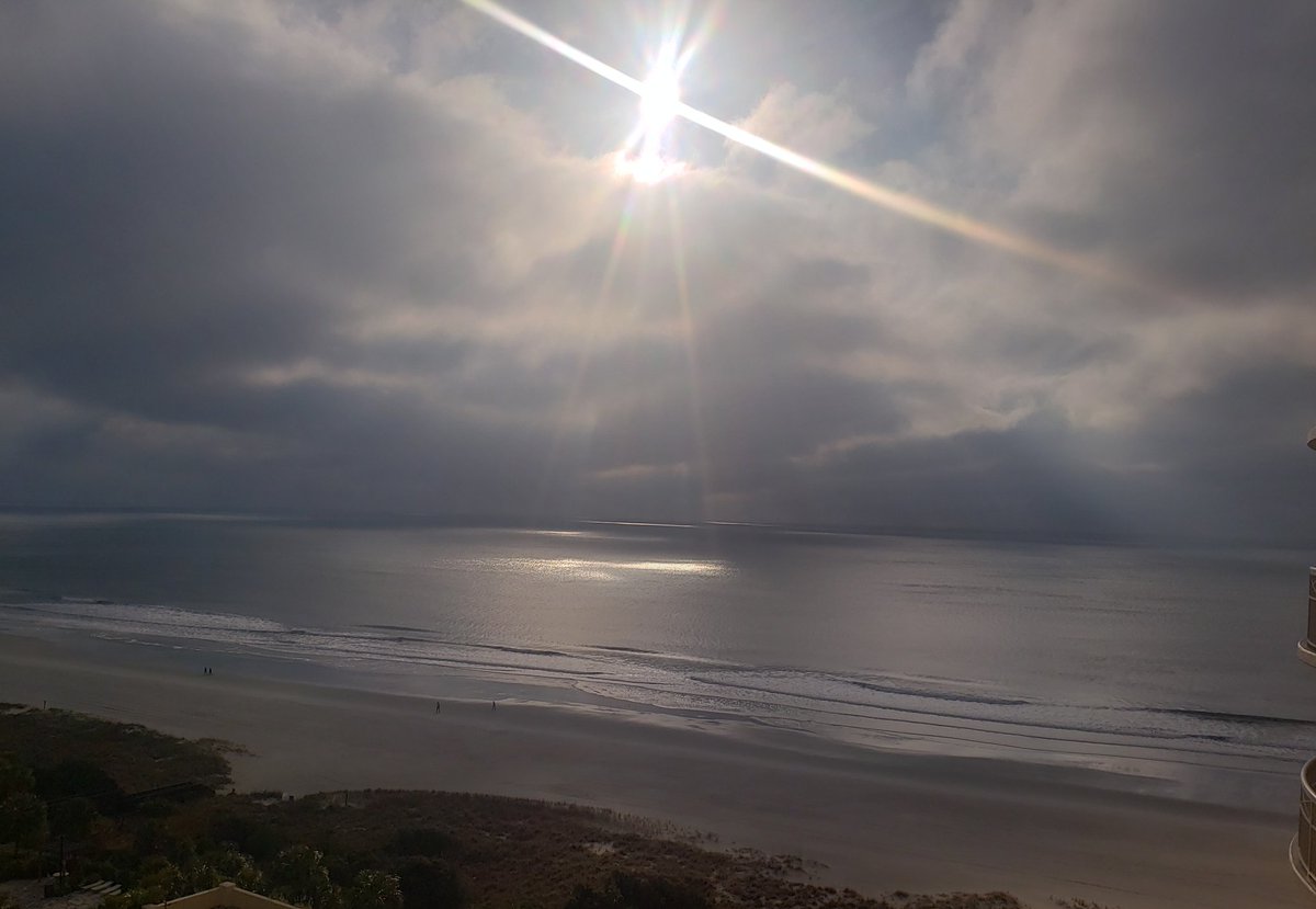 SCEMS1's tweet photo. Ahhh, there it is!  This is the weather we waited for at #SCEMSSYMPOSIUM2020. Kicking off day two with Medical Control Wrkshp, and a line up of incredible speakers.  Why aren't you here yet? #knowyourcraft #AutismAwareness #strokeawareness 
#pediatrictrauma https://t.co/fGIiRQ8GmR