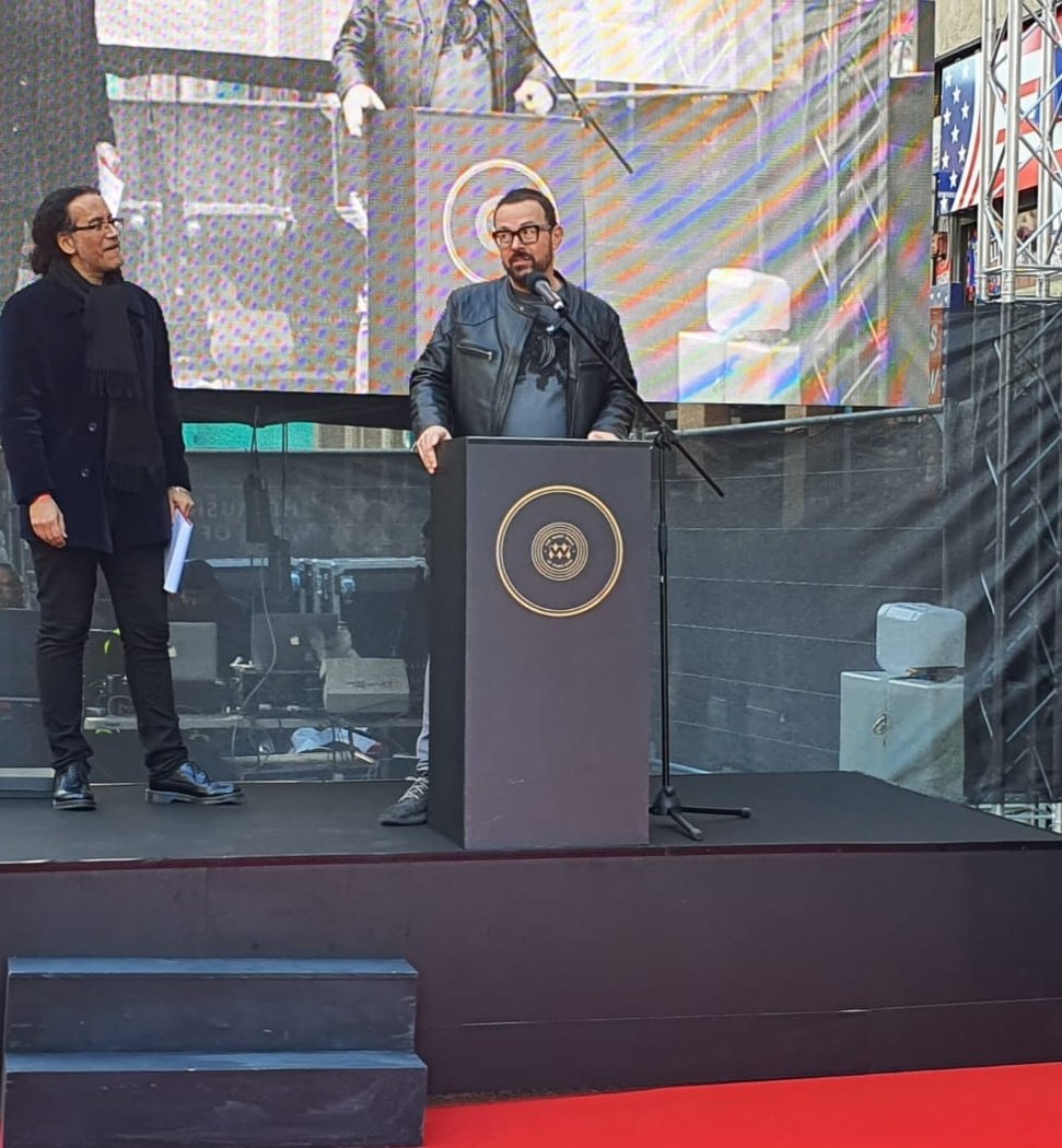 toastedmedia's tweet photo. Judge Jules
@Soul2SoulUK
@MusicWalkofFame
#musicwalkoffame
#MWOF
#soulllsoul
#thebrandnewheavies
#CamdenTown https://t.co/5KsG1mWHYK