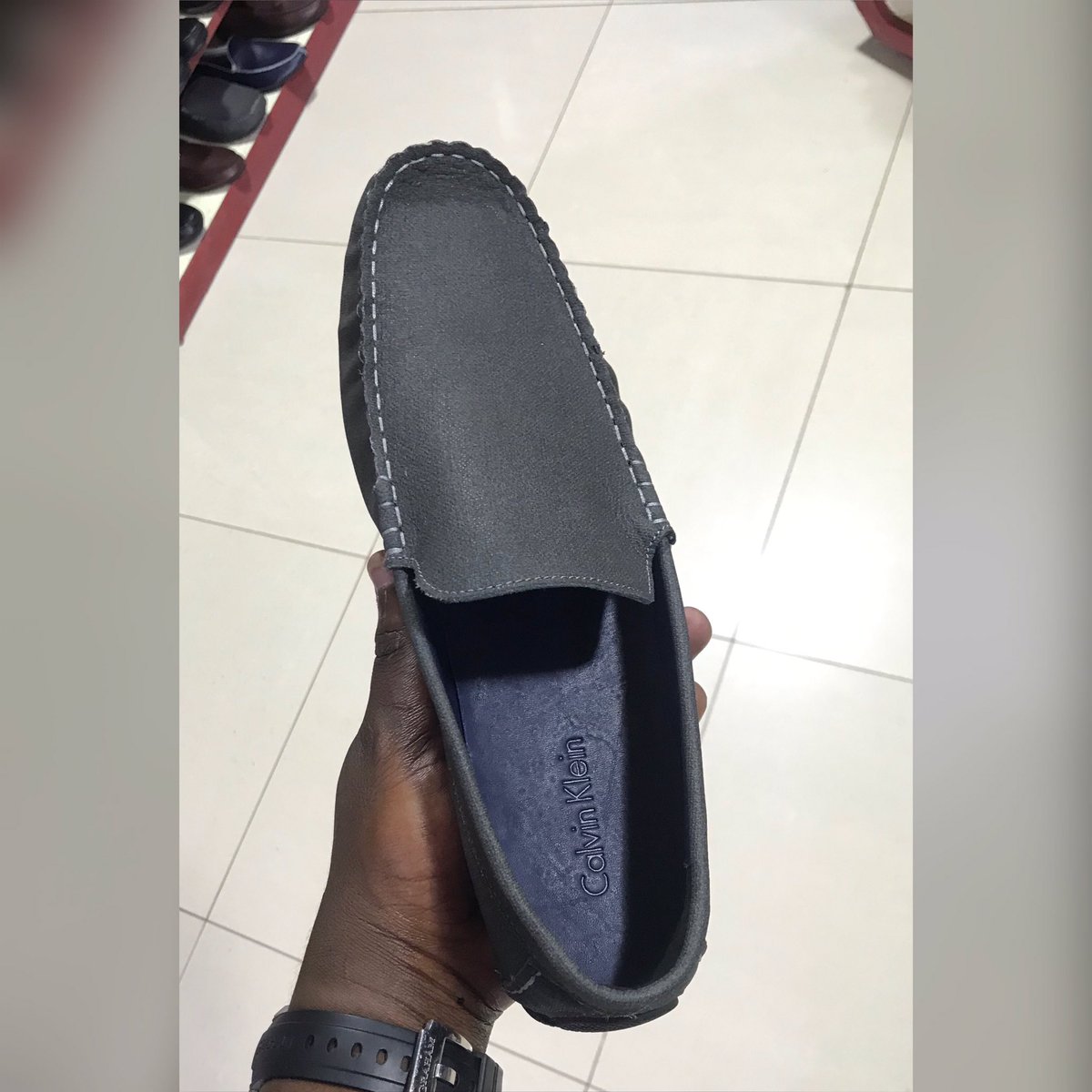 DresscodeKgl's tweet photo. Available at @dresscodekgl. 

Sizes. 8. 9. 10. 11. 12. 

@calvinklein  

Call +250780661646

#fashionista 
#styleinspiration 
#dckgl https://t.co/hvUyxhRER8