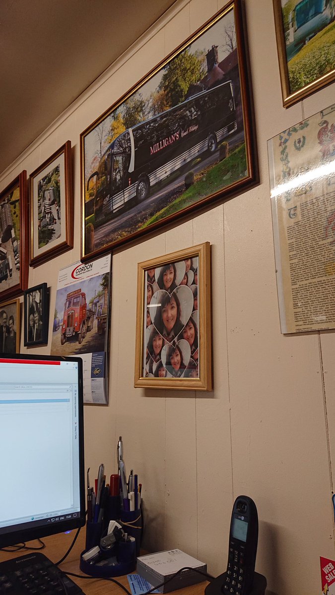 moragmillig4n's tweet image. Billy moving into my old office. Obviously didn't want him to miss me now I've moved out 😂 😂 😂
#WallOfFame 🚍 #Milligans