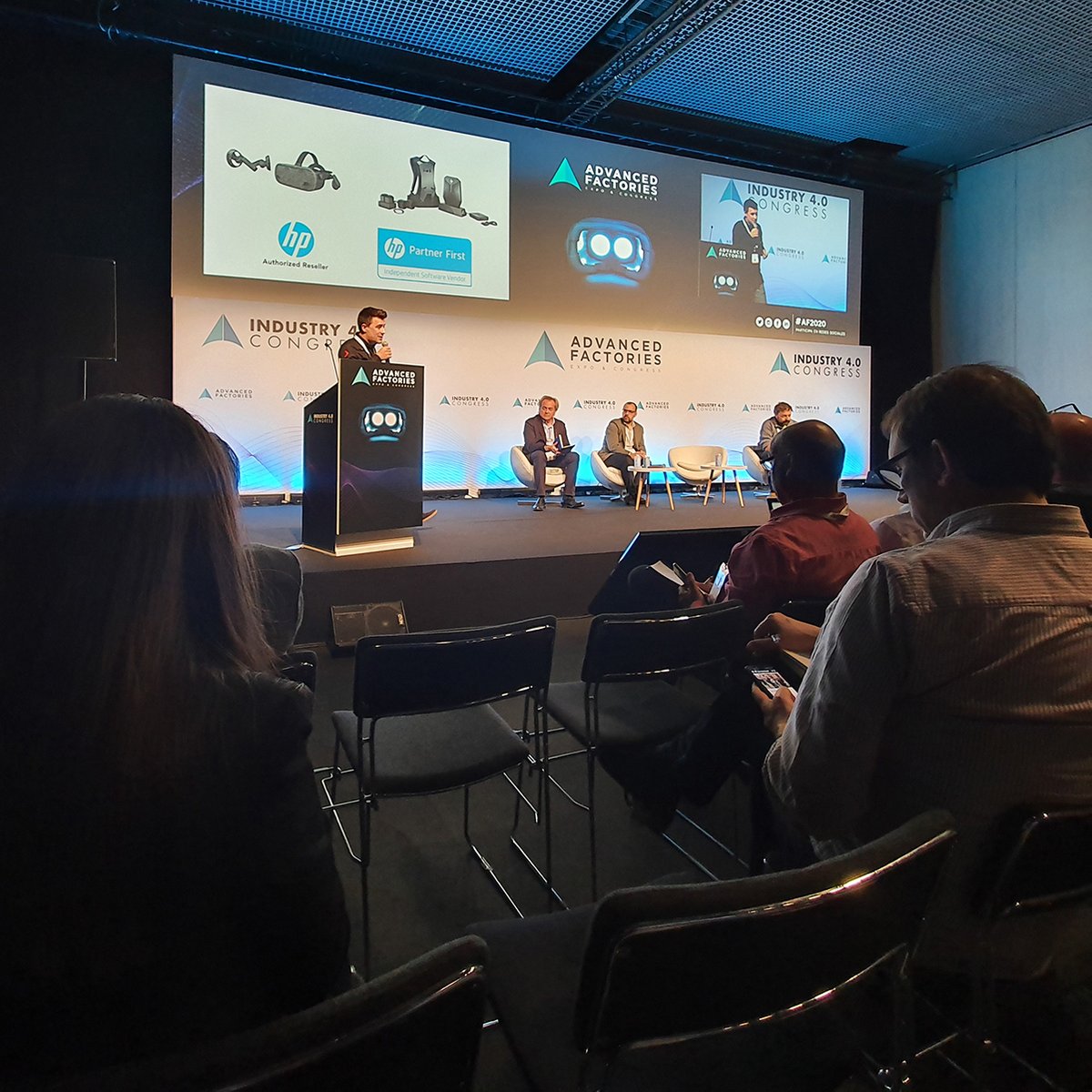 InvelonTech's tweet photo. Cerramos otra participación en #AF2020 con muy buen sabor de boca, con visitas muy especiales, ¡y con muchísimas ganas de repetir! 💪 Esperamos que hayáis disfrutado tanto como nosotros, mostrándoos los equipos profesionales de #VR y #AR de @HP😉 https://t.co/RkM5JlReex