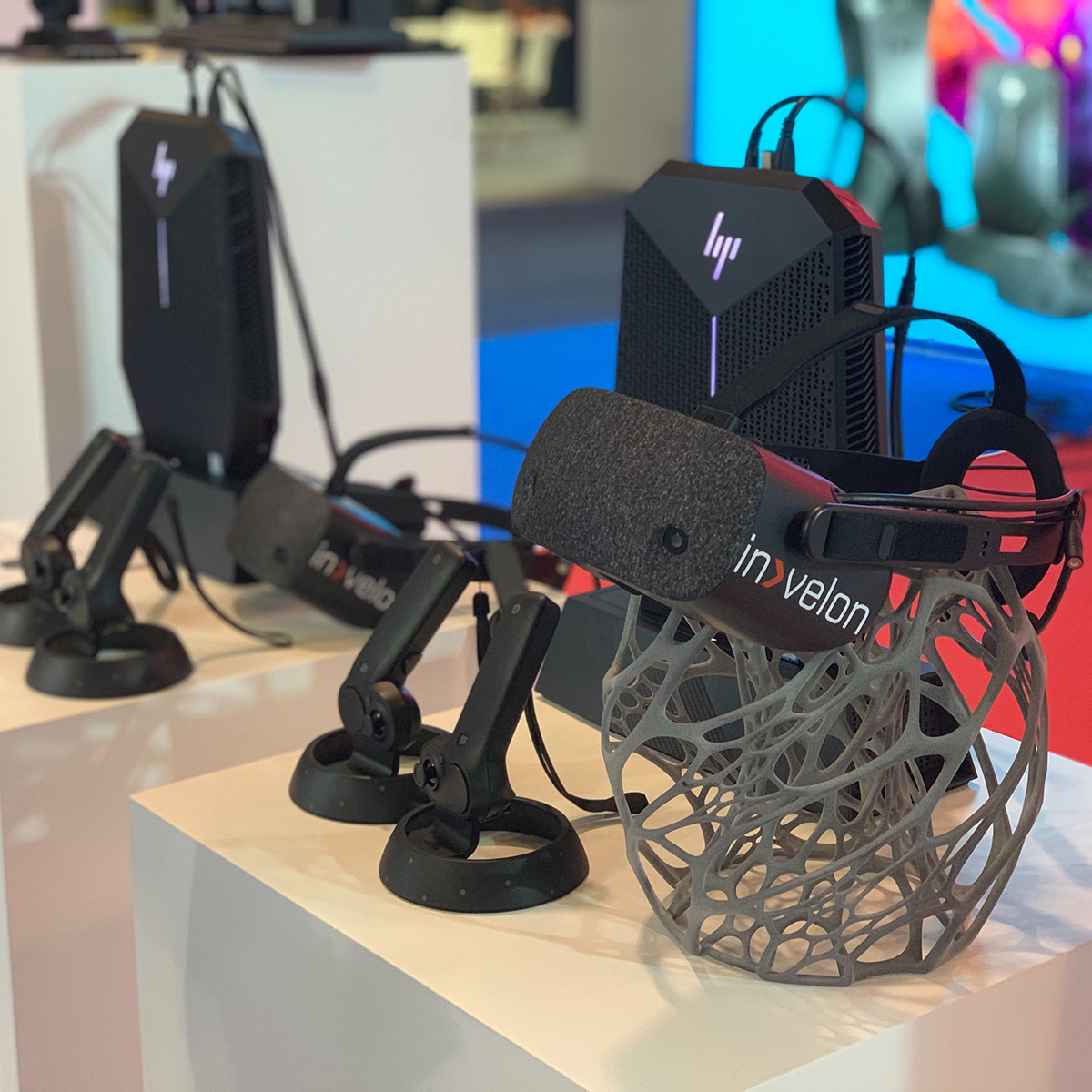 InvelonTech's tweet photo. Cerramos otra participación en #AF2020 con muy buen sabor de boca, con visitas muy especiales, ¡y con muchísimas ganas de repetir! 💪 Esperamos que hayáis disfrutado tanto como nosotros, mostrándoos los equipos profesionales de #VR y #AR de @HP😉 https://t.co/RkM5JlReex