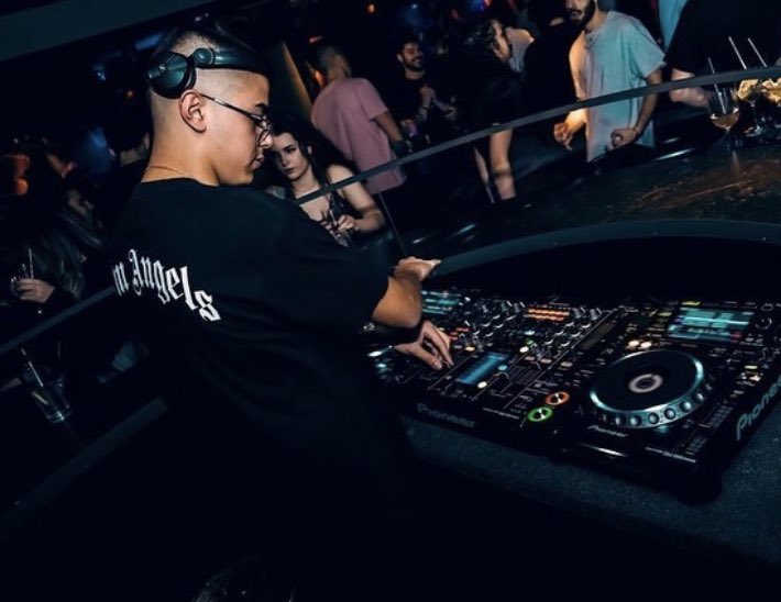 panaceamcr's tweet photo. TONIGHT WE PARTY 🐝 

Manchester Greeks take over the playground again this evening for their MCR Battle. Who’s out out? 

#panaceamcr #vipmanchester #fridayfeels #manchester #manchesternights #latenites https://t.co/2nNl0DFIiR