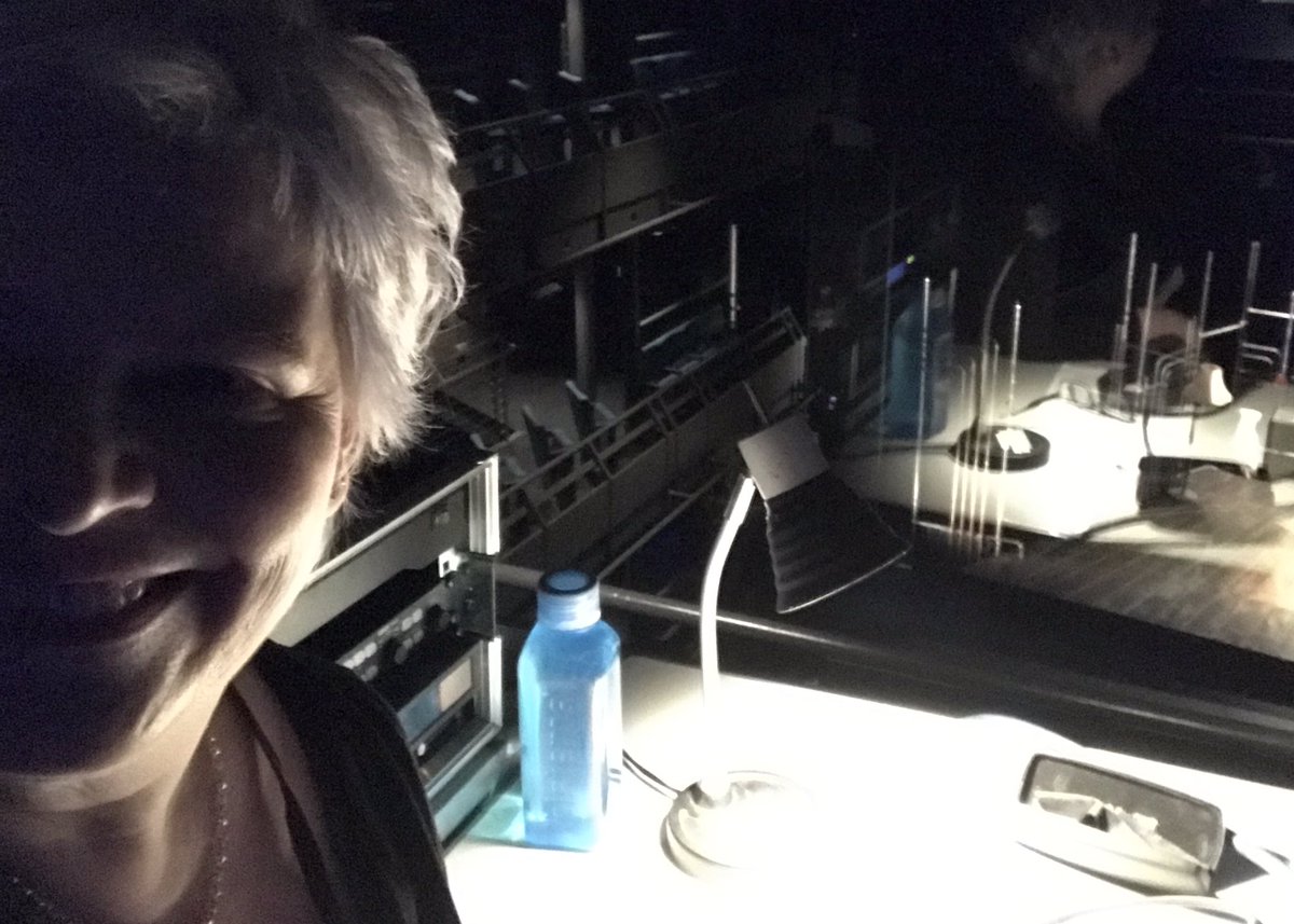 VickyAckroyd's tweet photo. If you run you’ll catch the #audiodescription of #alittlespace @LeedsPlayhouse - a completely gorgeous show by @GeckoTheatre and @MtGstudios ❤️ (If you miss it, 2 more chances.. sans AD!!!) https://t.co/WxotEMP3O7