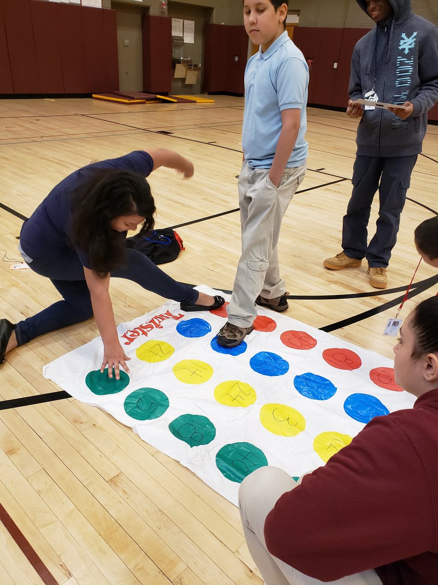 GriceliSantiago's tweet photo. @dmschies with a couple of our kids playing twister & drawing π #RMSProud #LifeSkills #sdolancaster @RMSSdol @bupp63 https://t.co/ZgHd0uxHvX