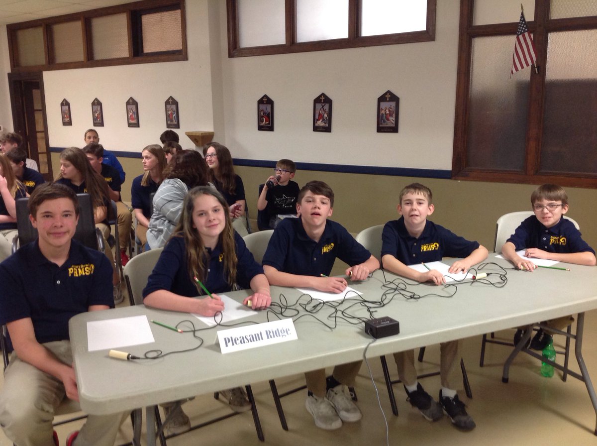 SandyGurss's tweet photo. #PRMSrams Scholars Bowl team had another good evening at SBCS Meet. 7th grade went 3-1, with 160 points to take 1st Place. 8th grade went 2-2, scoring 205 points, but ended in 3rd due to a tie breaker. Good teamwork last night! ⁦@USD449⁩ https://t.co/krlPuIoT2S