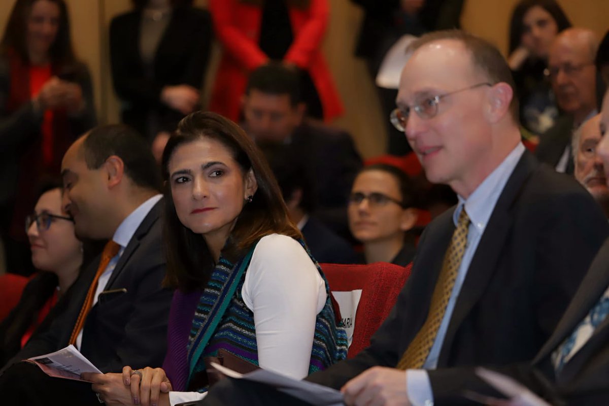 MinTransporteCo's tweet photo. #AEstaHora la Ministra @orozco_angela participa en el #ForoInfraestructuraColombia, que organiza el @MinHacienda. En el evento se conversará sobre estructuración de proyectos, mitigación de riesgo fiscal, y profundización del mercado de capitales en infraestructura. https://t.co/2DrzaWYcne