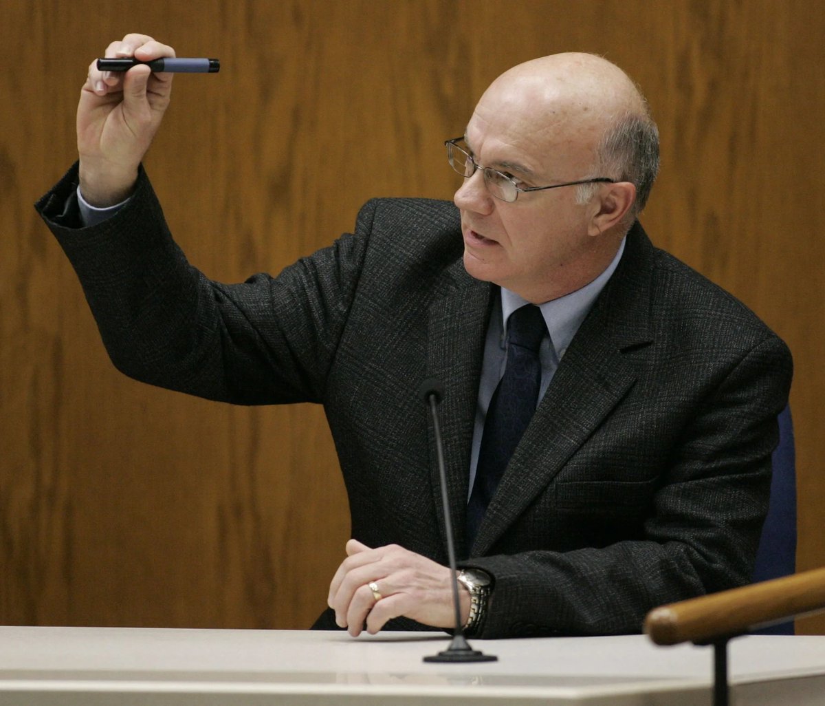39Magilla's tweet photo. Who found the magic key?  
Lenk &amp; Colborn

Who processed the magic bullet?  
Remiker

Who swabbed blood from Steven's Sink? 
Remiker &amp; Colborn

Who excavated the burial site &amp; "didn't find a body"? 
Colborn &amp; Lenk 

Who are the rogue MTSO LEOs who shouldn't have been involved? https://t.co/ukkpMAF0JJ