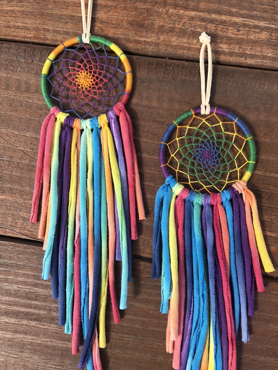 rainydaydreamz's tweet photo. Ahhhh so at 3pm EST today my shop will officially be live! All the these dreamy babes will be available ✨ https://t.co/ikXxFkody0