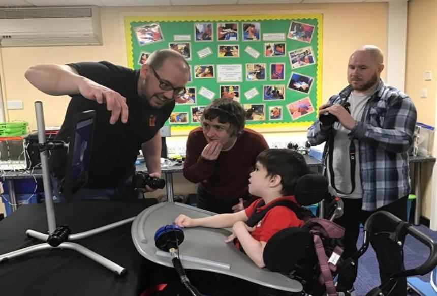 InclusiveTechUK's tweet photo. Earlier this week we went over to Pendleview Primary School to show the kids Skyle. It was super to see so many happy faces using eye gaze for their iPads! 
See more photos of what they got up to: https://t.co/JkyFgZQsMS #specialneedskids https://t.co/buzm6sFuYG