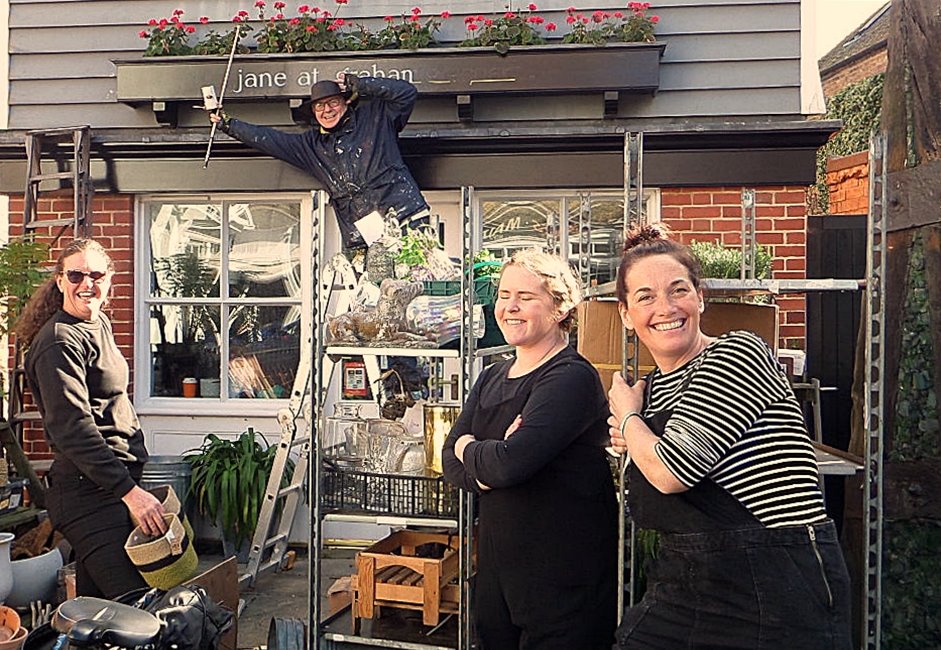 WhitstableLive's tweet image. New neighbours for @Whitproduce Jane at Graham Greener are moving to 34 Harbour Street grahamgreener.com #whitstable #shoplocal #movelocal #staylocal