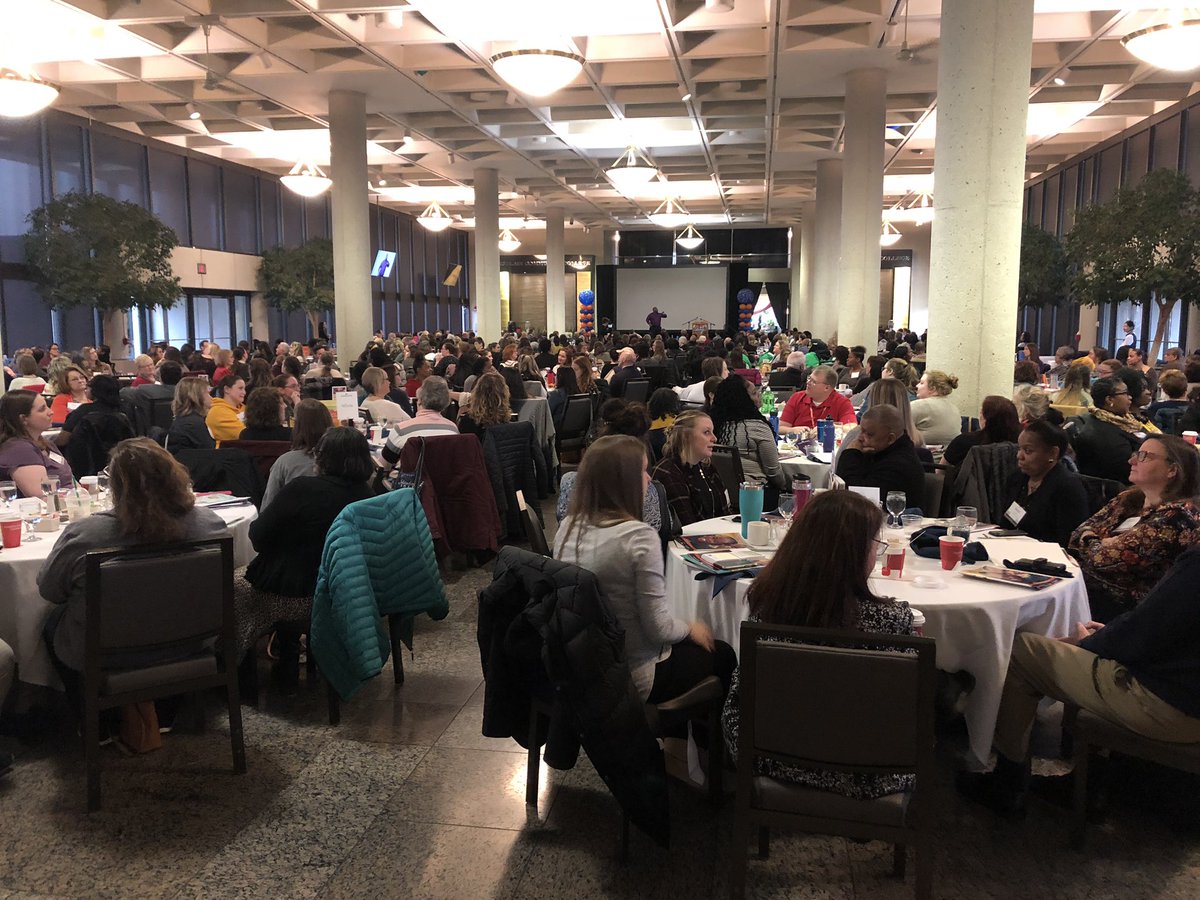 juliahohner's tweet photo. It’s a packed house at @LtoED’s 2020 #ReadinessSummit listening to keynote speaker D.J. Batiste talk about how his life was turned around senior year of high school by a teacher who’d been trained in #consciousdiscipline.
@PpromiseMC @GroundworkOhio https://t.co/5yVMecNFmR