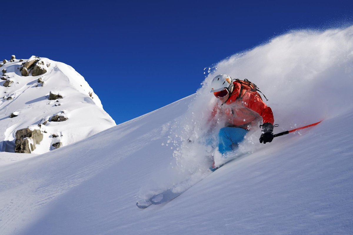 Powder Dreams Savoie Mont Blanc
with Michèle Curtaz Luca Rolli Flory Kern 

📷 ben_wiesenfarth_fotodesign

#FritschiSwiss <a href="/scottsports/">SCOTT Sports</a> 
#Tecton12
#Powder #Poudreuse #Snow
#Freetouring #Freerando #Backcountryskiing
#Chamonix #MontBlanc  #Alpes