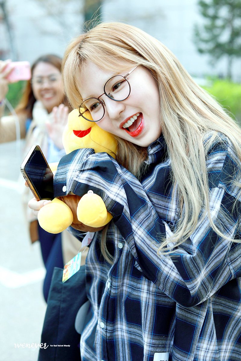 SSWstation's tweet photo. 🍯🧸💙 https://t.co/KXrGr5PbAn