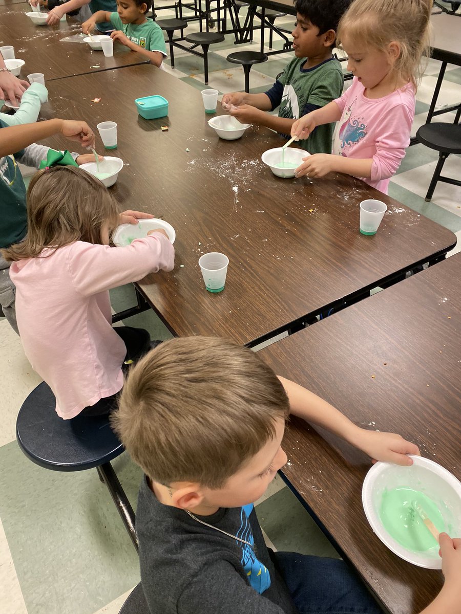 MsMyahASP's tweet photo. For Dr.Suess week students made oobleck #science @bakerelembears @SteamyBakerBear https://t.co/cZKcogTZ3L