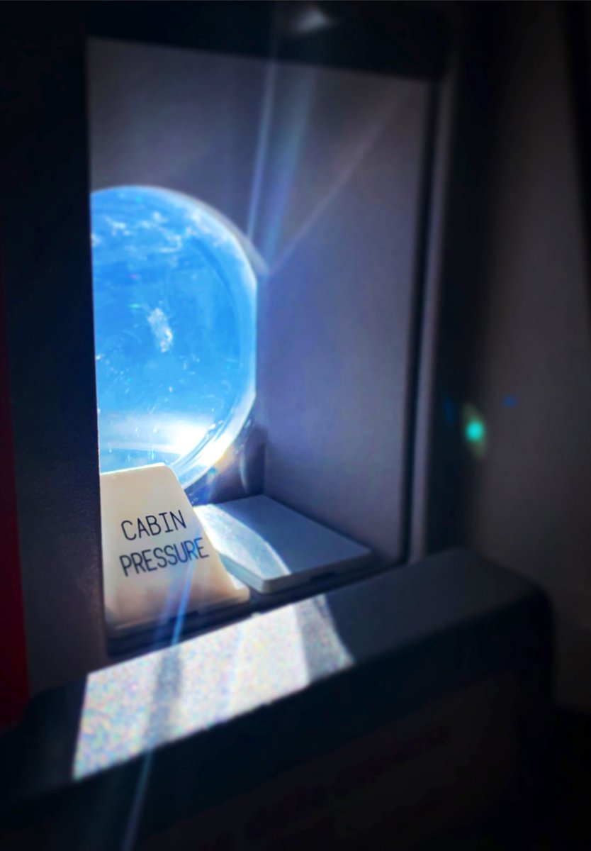 Yogui_Bear's tweet image. Siempre ventana, aunque sea pequeña.
#TeamVentana #WindowTeam #WindowsTeam #Airbus330 #A330 #Iberia #OverTheAtlantic