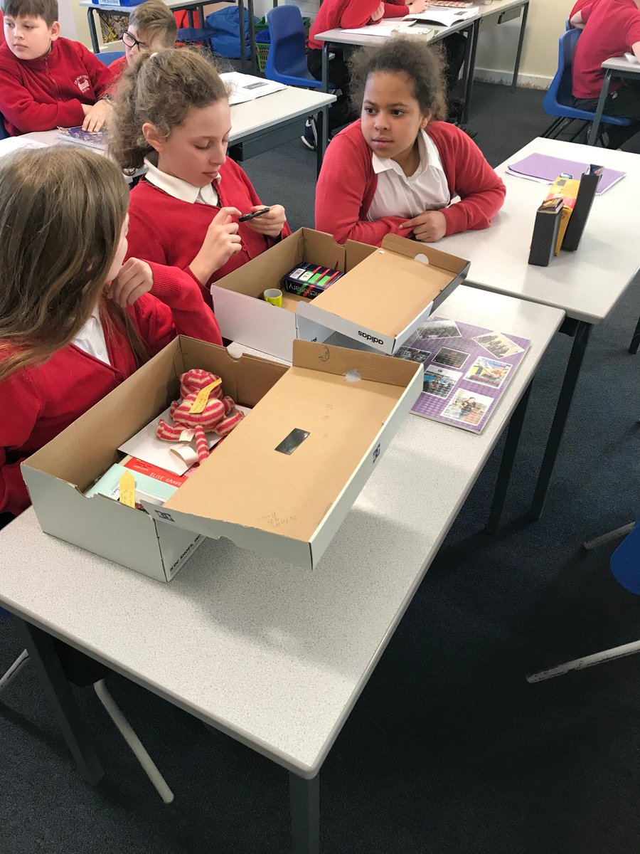 DringhousesPS's tweet photo. Celebrating the #CarlSagan #palebluedot 30th anniversary, Class 10 (Y5/6) created time capsules. Are you impressed @NASA @iau? #DringScience #DringDT https://t.co/GE2TdTuhU2