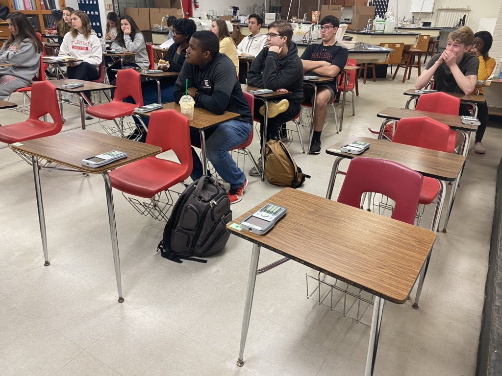 Our SNHS students started the morning listening to Dr Keilin speak about the importance of science in medicine. We thoroughly enjoyed her presentation and are they thankful she agreed to speak to our students! @EastTexCraw <a href="/TLRedRaiders/">Tyler Legacy High School</a> <a href="/KmpWalls/">KMPWalls</a>