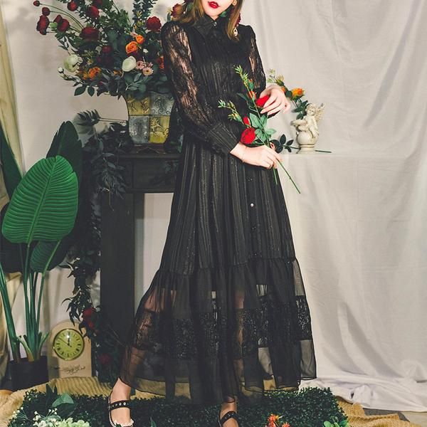 Manusmachina 漆黒の黒刺繍ワンピース T Co Gomtn5vvmn 漆黒の色合いが美しさが目を引きます 繊細な黒刺繍が可憐で 黒 が美しく映えるワンピース 愛らしい雰囲気が漂い ダークな印象の 黒 ながら 可憐な甘さに引き上げてくれます 大人可愛い