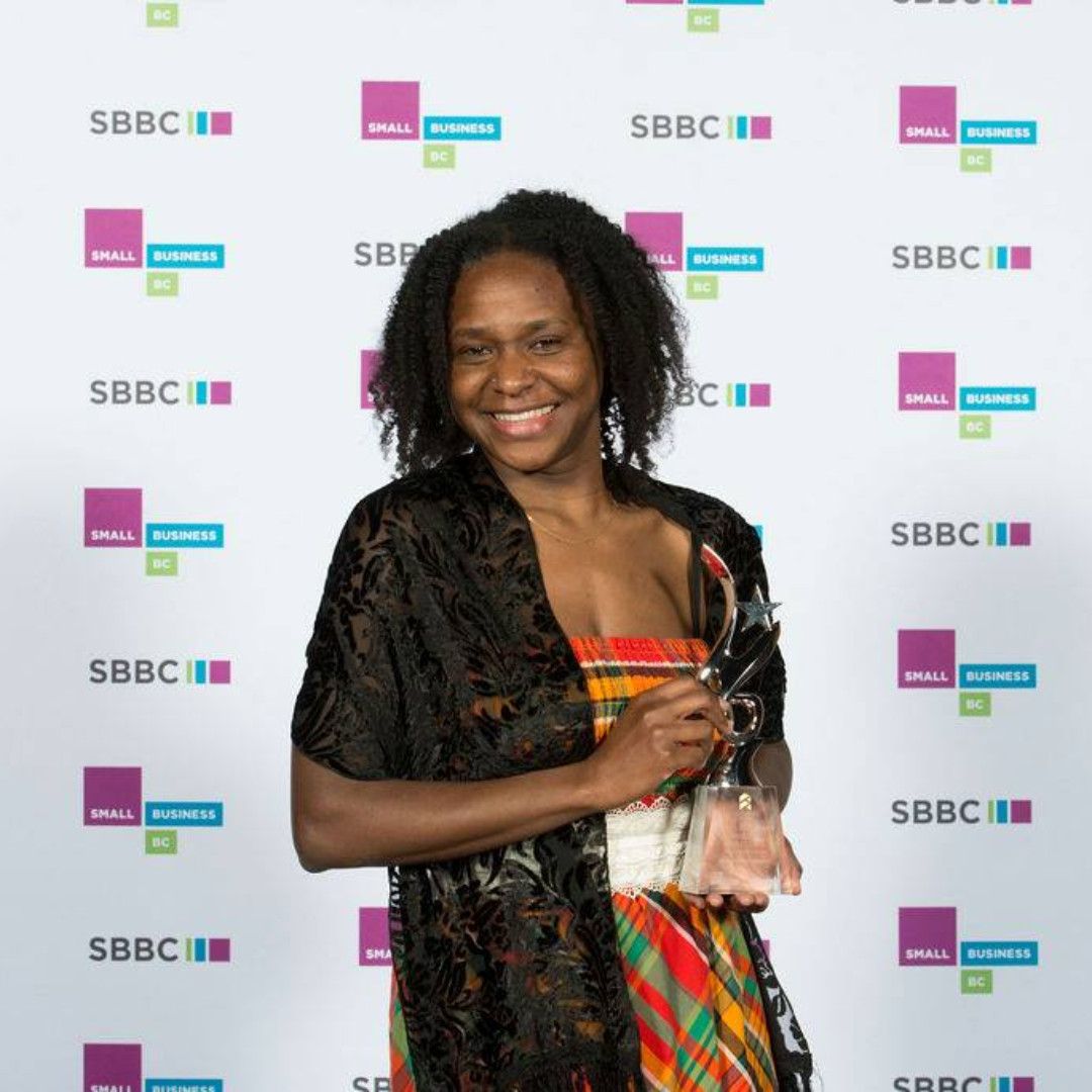 Notre membre, Griottes Polyglottes, a gagné le prix "Premier's People's Choice" de <a href="/SmallBusinessBC/">Small Business BC (SBBC)</a>! 🎉🏆🥇 Très fières de sponsoriser son intervention au <a href="/FestivalduBois/">Festival du Bois</a> dimanche #8mars 🎻🎵🎤 
Venez l'applaudir👏 et nous rencontrer sous le grand chapiteau 🎪