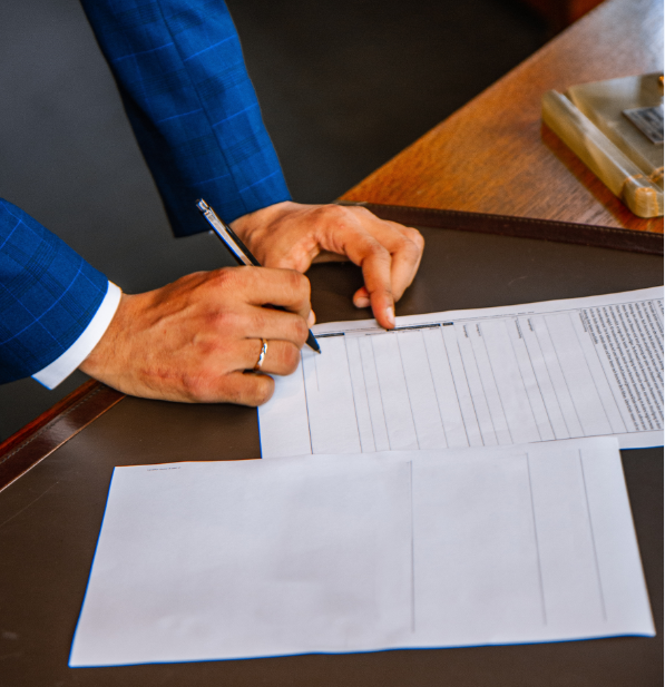 CLTWorldTrade's tweet photo. Do your global contracts have an ICC arbitration clause? If so, a special program on arbitration clauses is coming up in CLT! March 12th 9 am: "International Arbitration Clauses: The Good, the Bad and How to Deal with the Ugly" Register for free: https://t.co/4N3igxXEbW https://t.co/RiNcWuNmkP