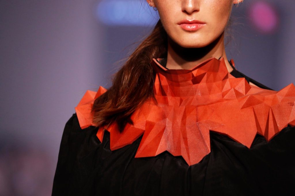 ShiniUSA's tweet photo. Interview with Fashion Designer Alexis Walsh: #Sustainability in Fashion
https://t.co/OG56ZgJws1 #plasticindustry https://t.co/BM4omrOLwF